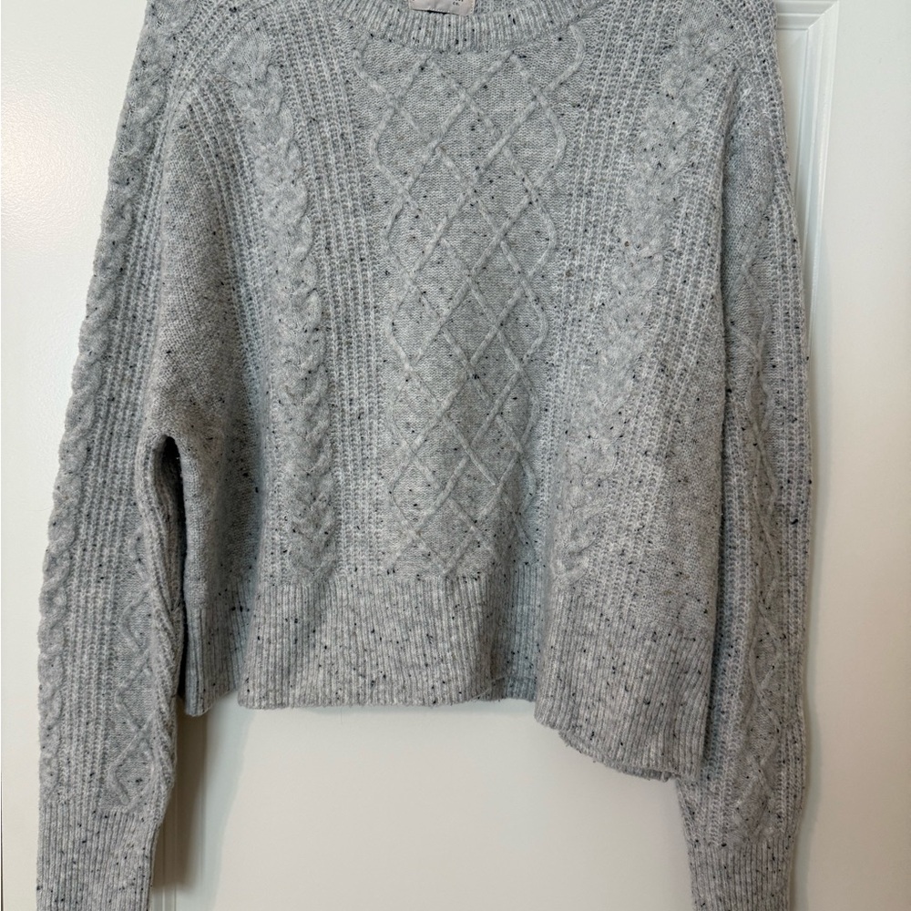 Universal Thread Light Gray Cable Knit Sweater